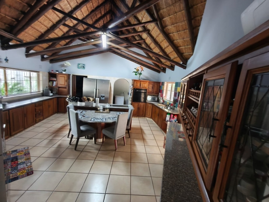 4 Bedroom Property for Sale in Signal Hill KwaZulu-Natal
