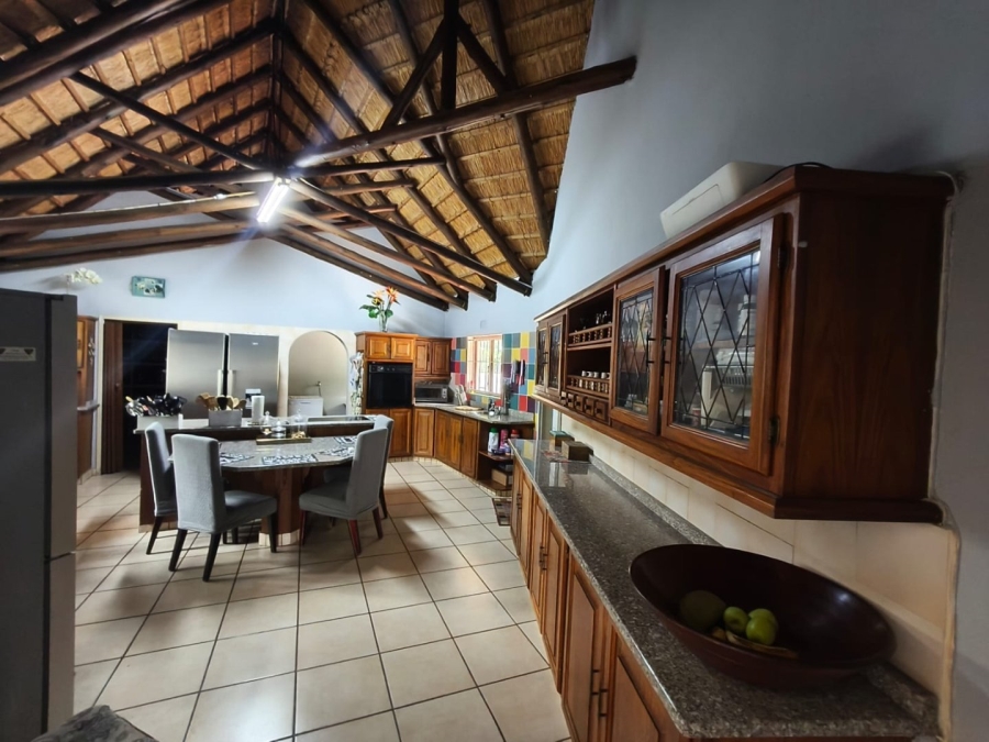 4 Bedroom Property for Sale in Signal Hill KwaZulu-Natal