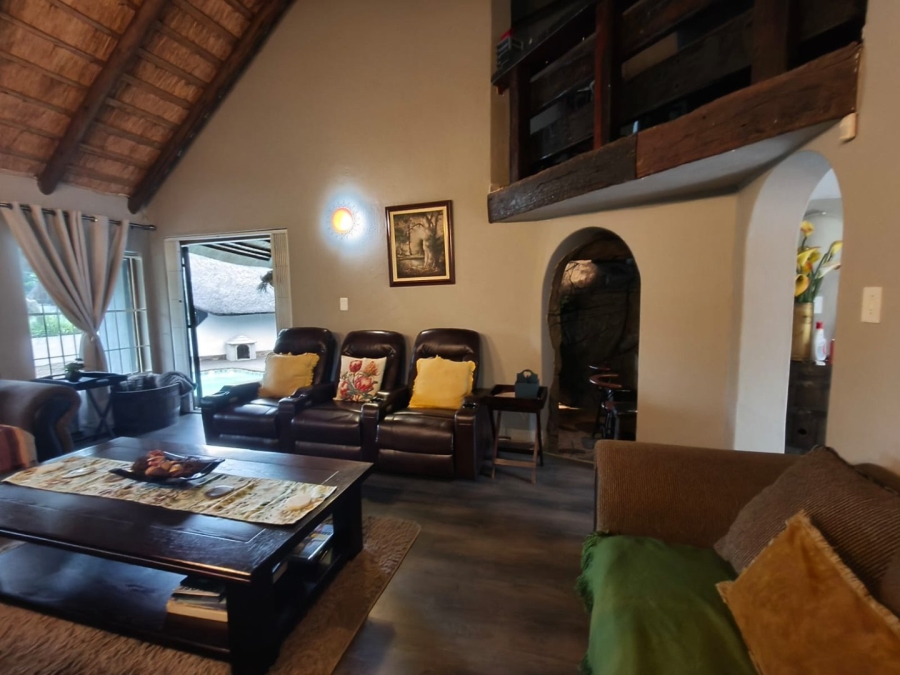 4 Bedroom Property for Sale in Signal Hill KwaZulu-Natal