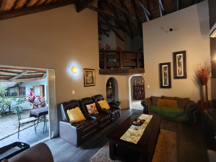 4 Bedroom Property for Sale in Signal Hill KwaZulu-Natal