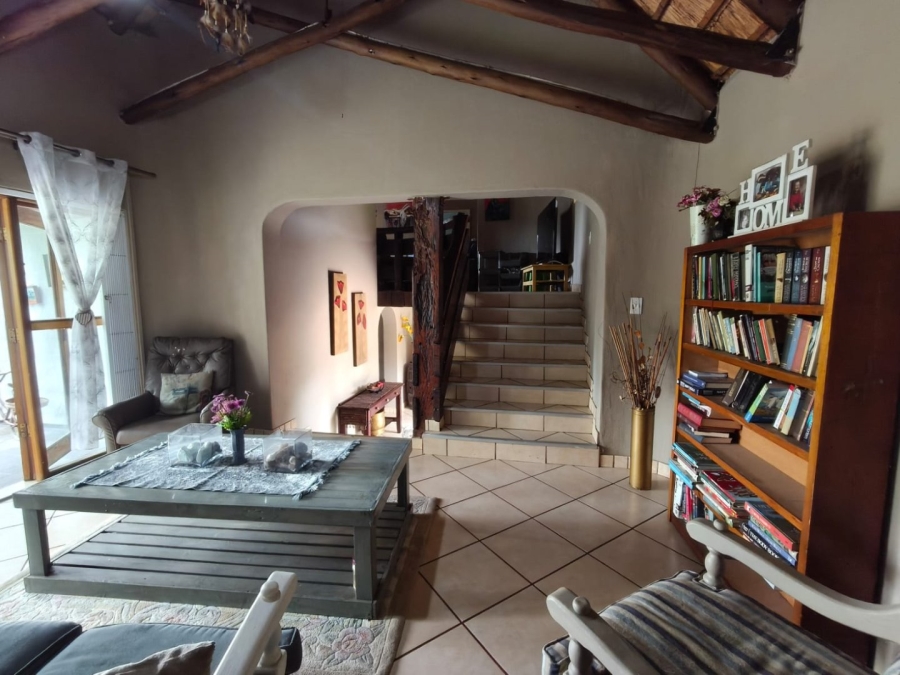 4 Bedroom Property for Sale in Signal Hill KwaZulu-Natal