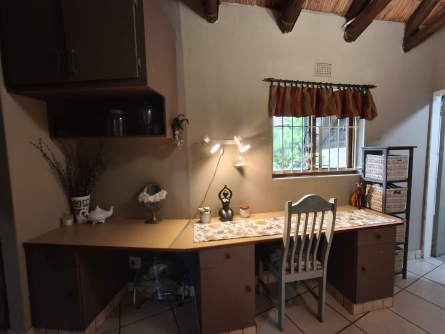 4 Bedroom Property for Sale in Signal Hill KwaZulu-Natal