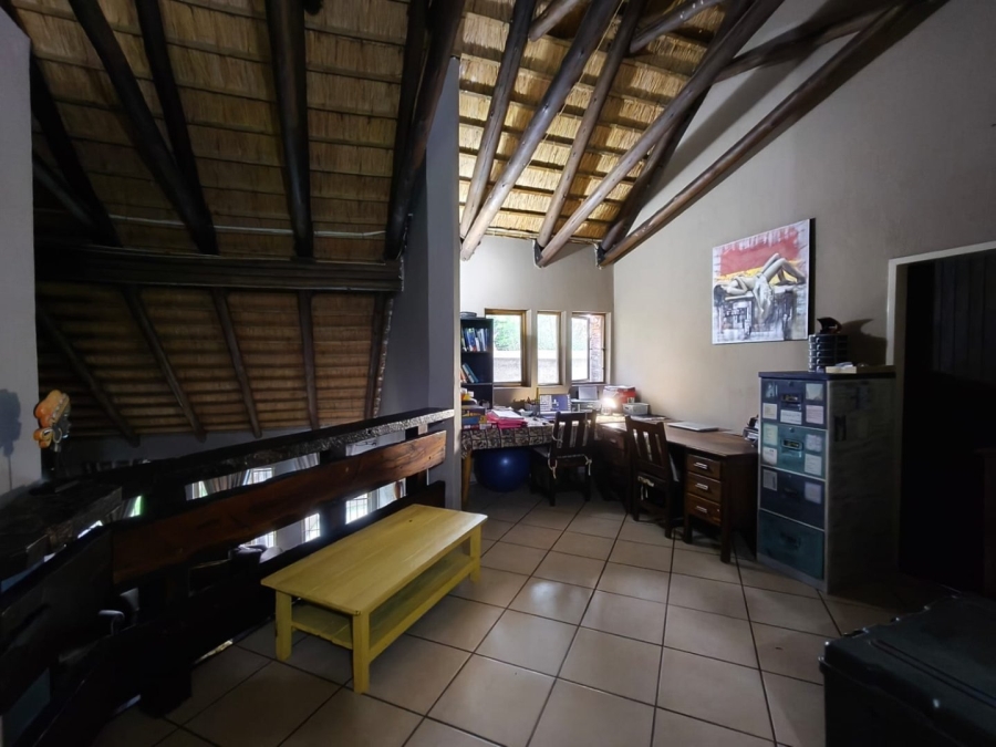 4 Bedroom Property for Sale in Signal Hill KwaZulu-Natal