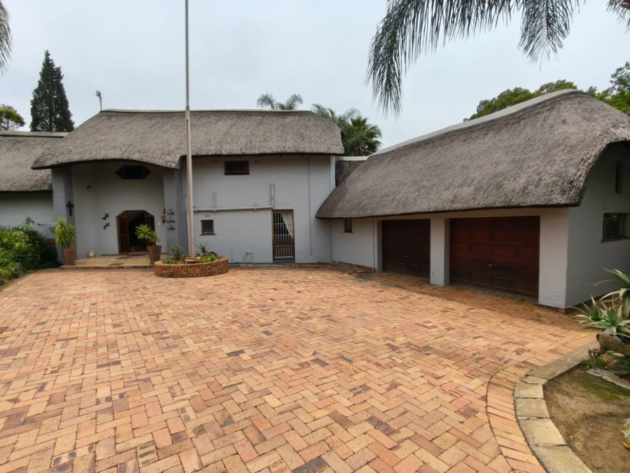 4 Bedroom Property for Sale in Signal Hill KwaZulu-Natal