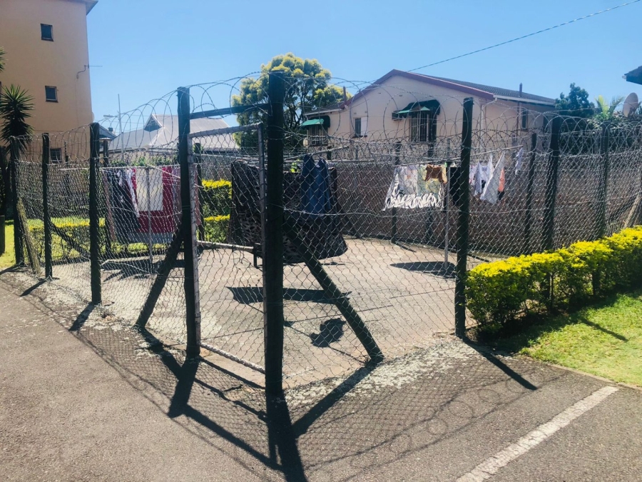 To Let 2 Bedroom Property for Rent in Bulwer KwaZulu-Natal