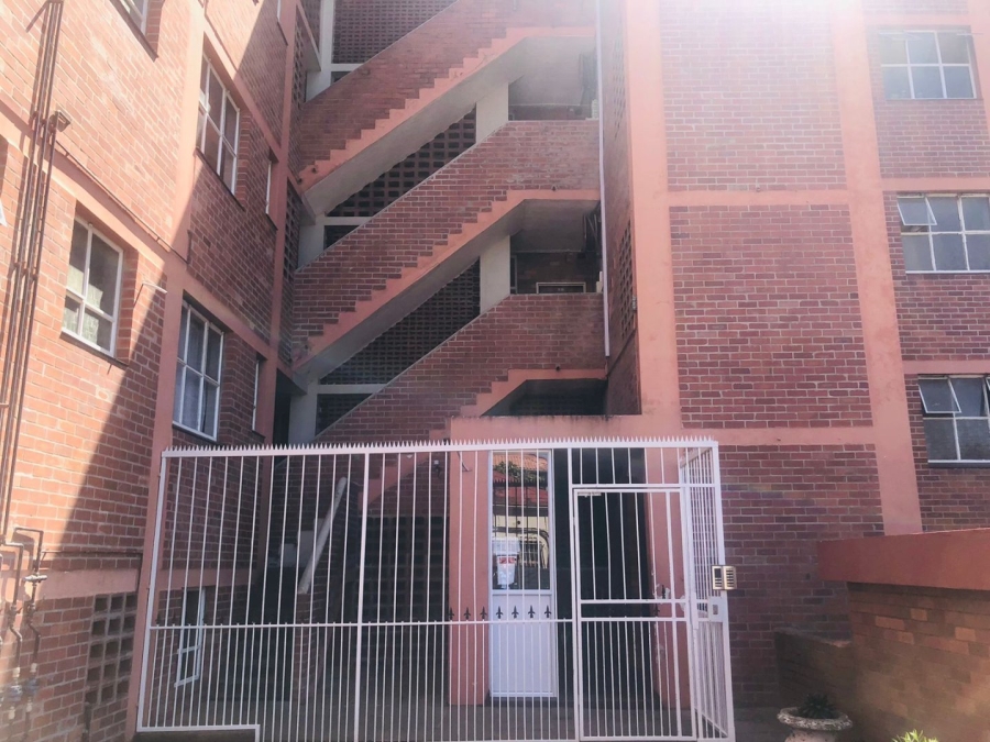 To Let 2 Bedroom Property for Rent in Bulwer KwaZulu-Natal