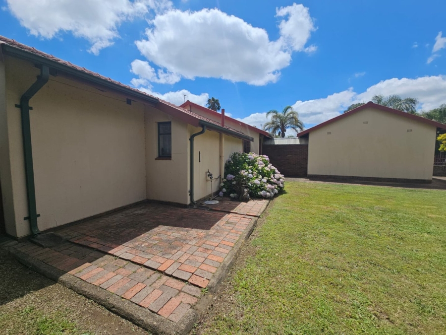 3 Bedroom Property for Sale in Huttenheights KwaZulu-Natal