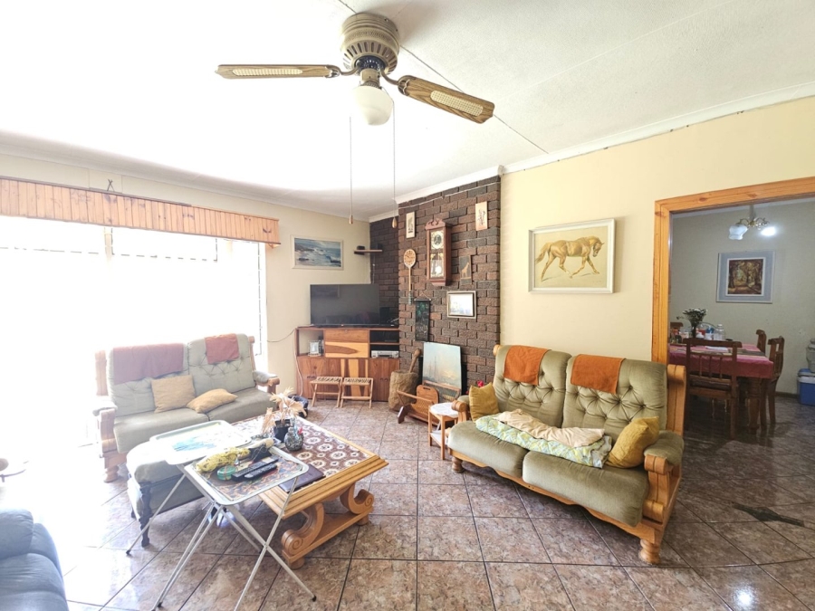 3 Bedroom Property for Sale in Huttenheights KwaZulu-Natal