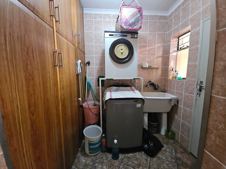 3 Bedroom Property for Sale in Huttenheights KwaZulu-Natal