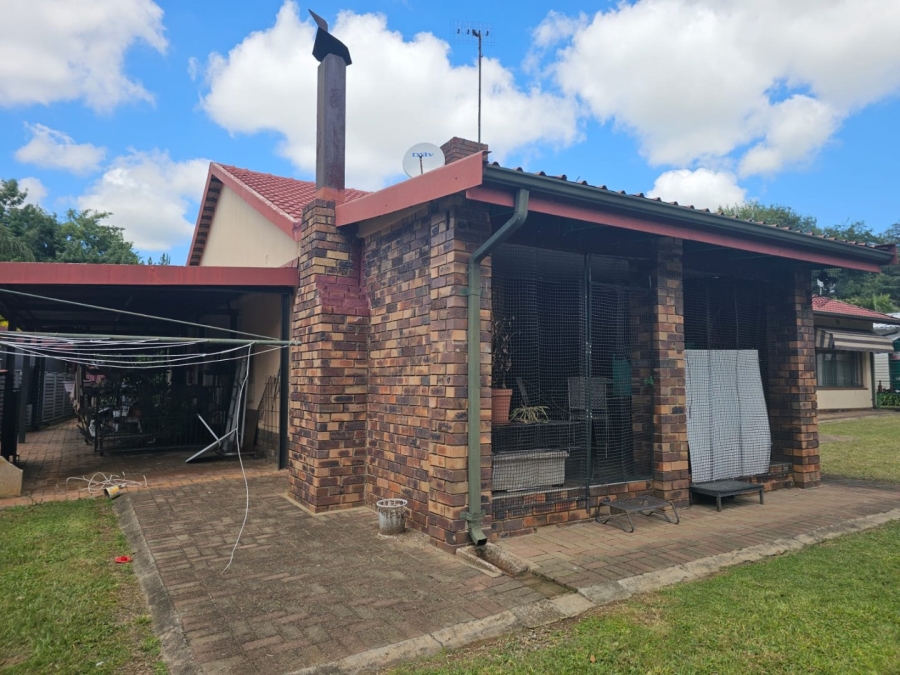 3 Bedroom Property for Sale in Huttenheights KwaZulu-Natal