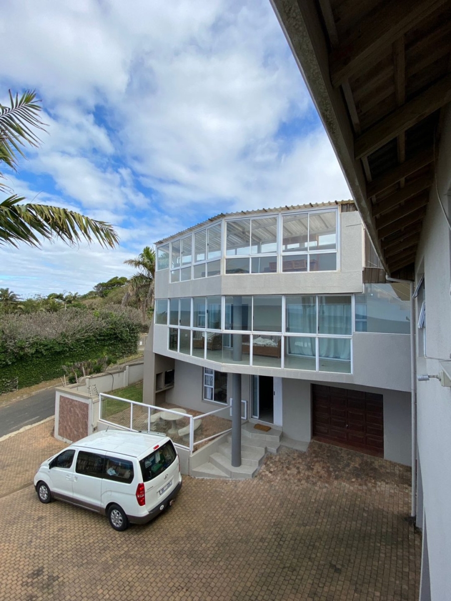 10 Bedroom Property for Sale in Manaba Beach KwaZulu-Natal
