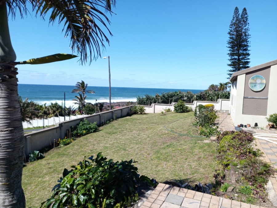 10 Bedroom Property for Sale in Manaba Beach KwaZulu-Natal