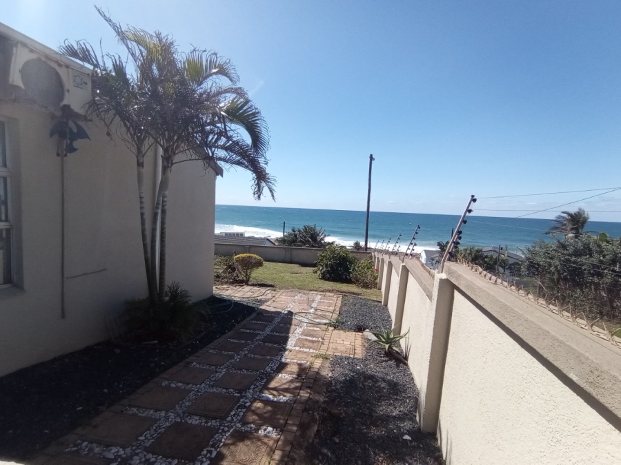 10 Bedroom Property for Sale in Manaba Beach KwaZulu-Natal