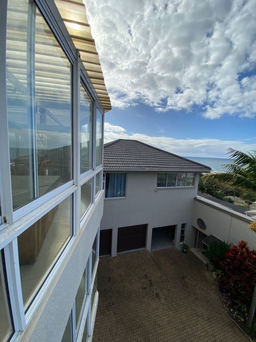 10 Bedroom Property for Sale in Manaba Beach KwaZulu-Natal