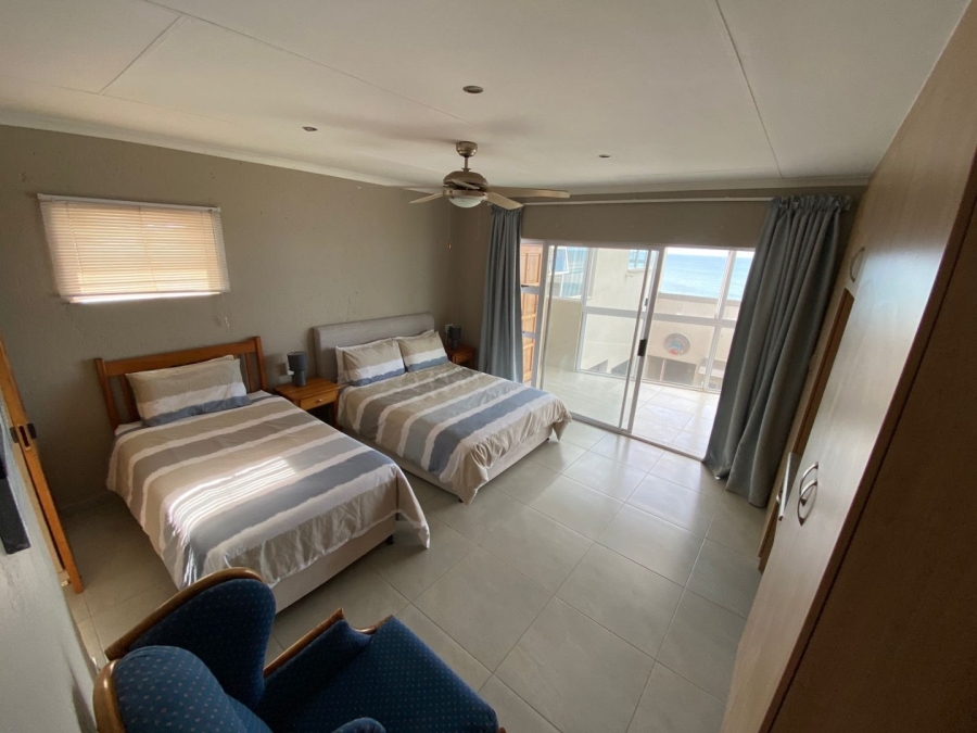 10 Bedroom Property for Sale in Manaba Beach KwaZulu-Natal