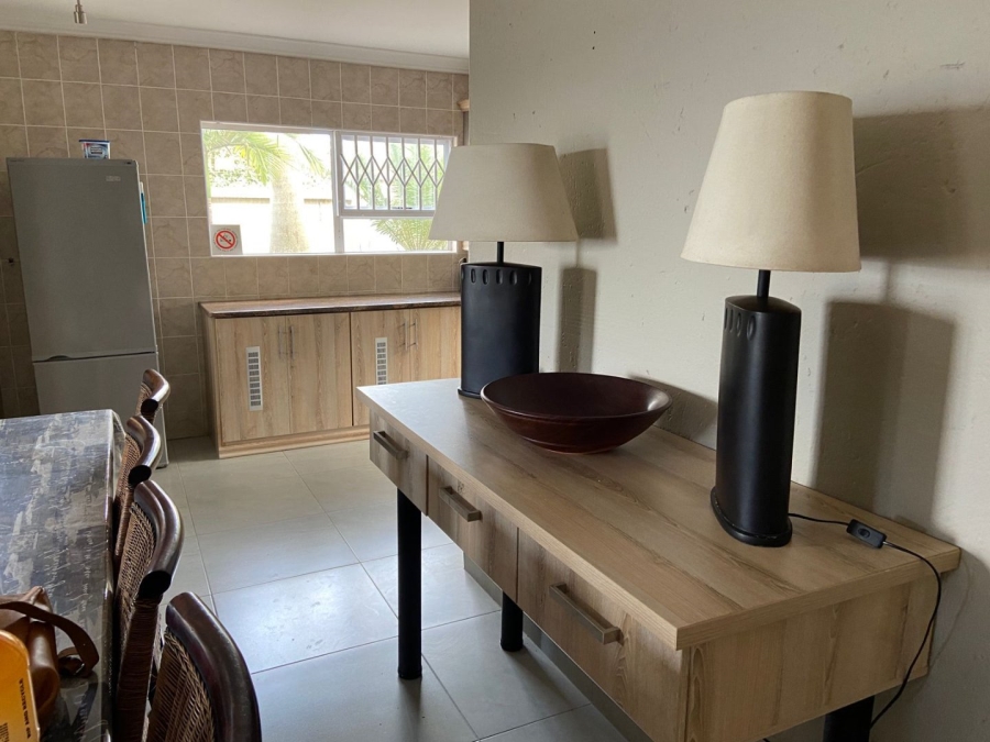 10 Bedroom Property for Sale in Manaba Beach KwaZulu-Natal