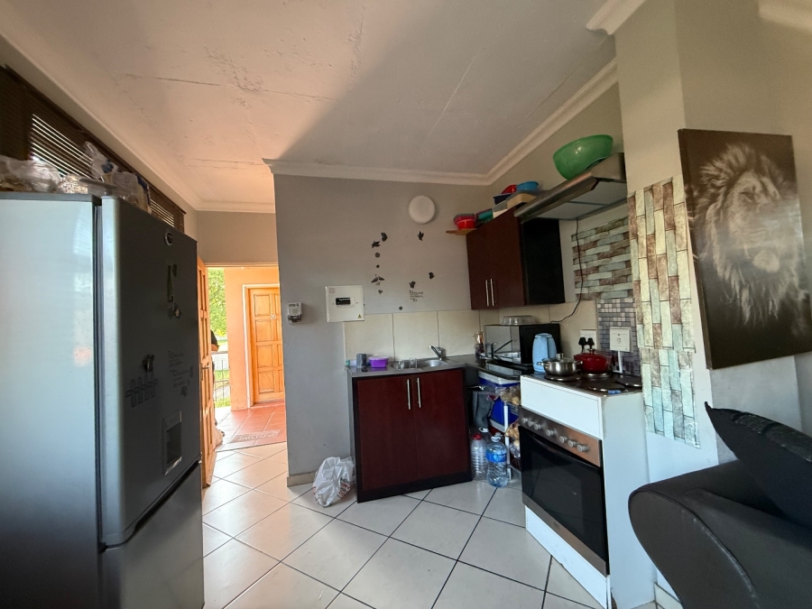 2 Bedroom Property for Sale in Madadeni J KwaZulu-Natal