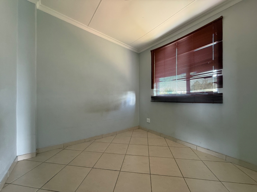 To Let  Bedroom Property for Rent in Madadeni J KwaZulu-Natal