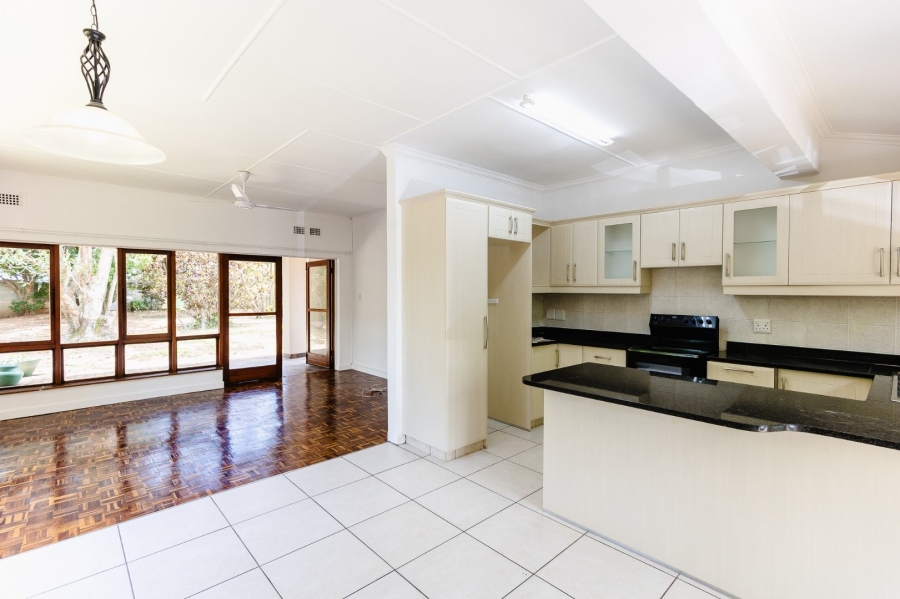 3 Bedroom Property for Sale in Uvongo KwaZulu-Natal