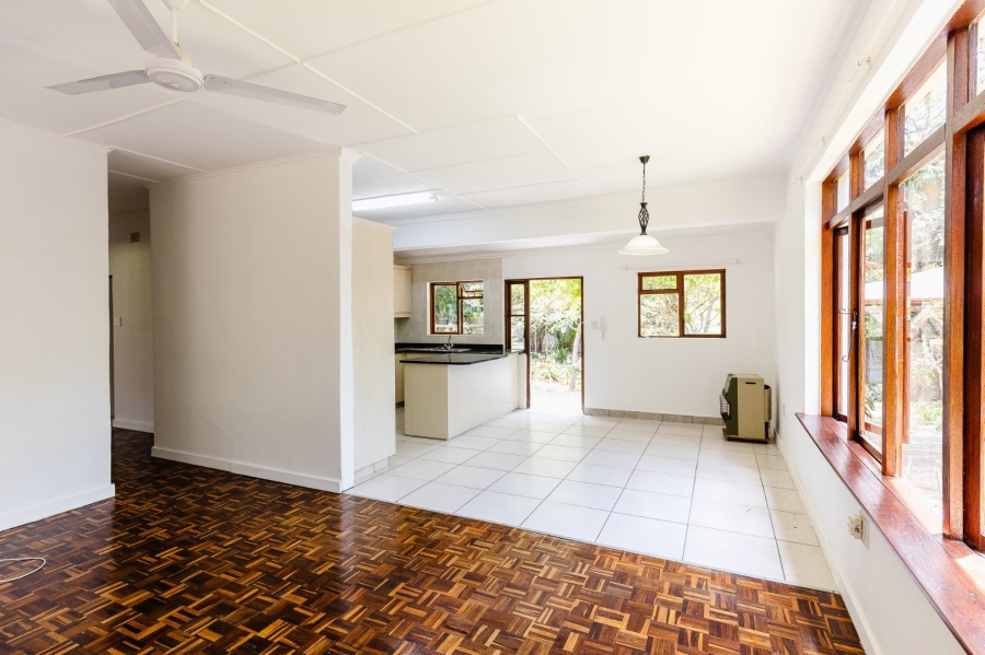 3 Bedroom Property for Sale in Uvongo KwaZulu-Natal