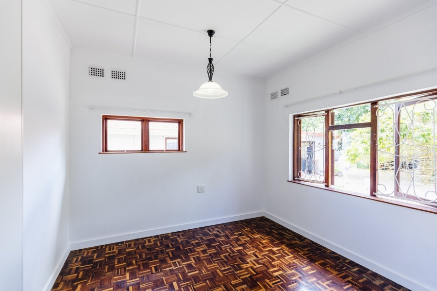 3 Bedroom Property for Sale in Uvongo KwaZulu-Natal