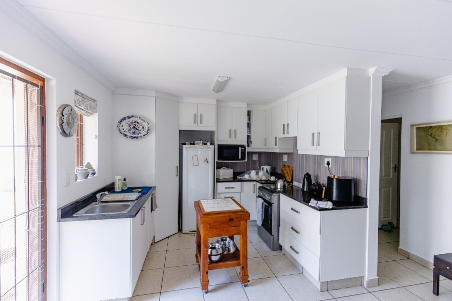 3 Bedroom Property for Sale in Uvongo KwaZulu-Natal