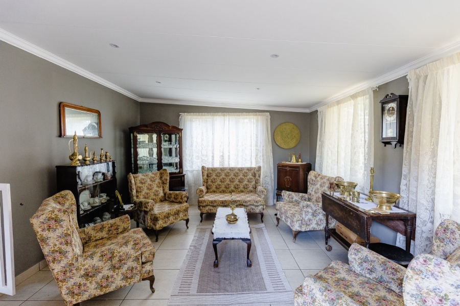 3 Bedroom Property for Sale in Uvongo KwaZulu-Natal