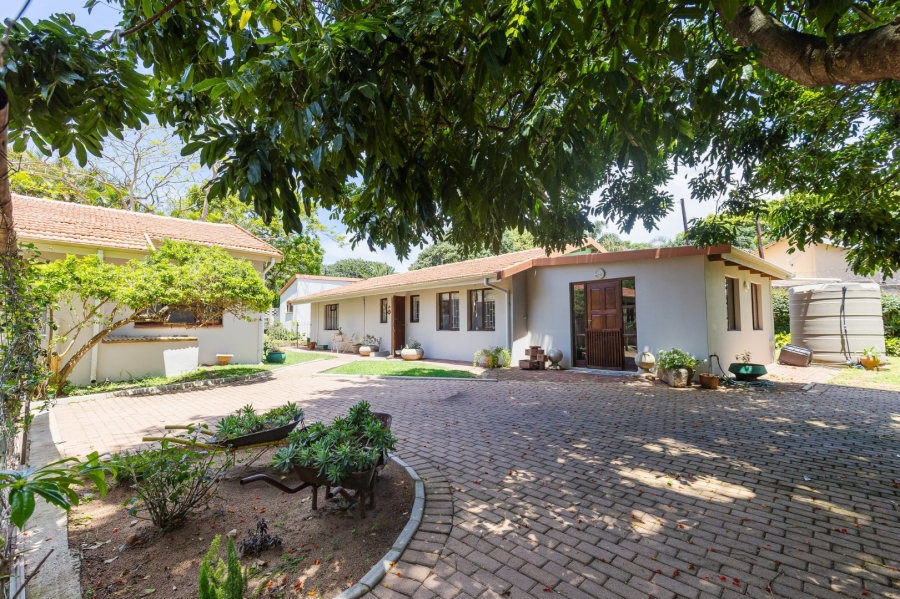 3 Bedroom Property for Sale in Uvongo KwaZulu-Natal