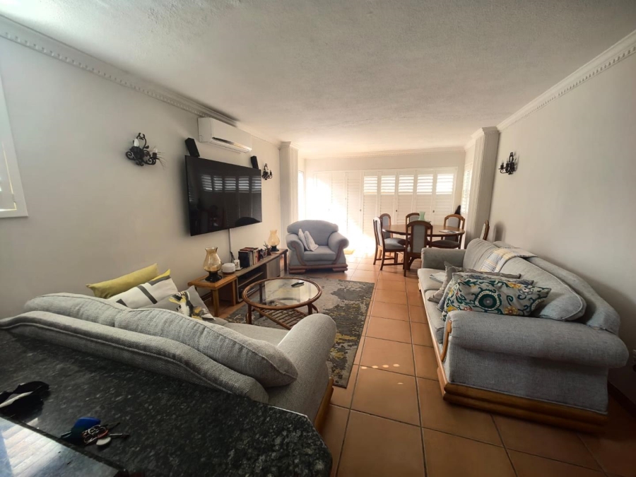 2 Bedroom Property for Sale in Windermere KwaZulu-Natal