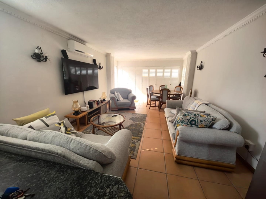 2 Bedroom Property for Sale in Windermere KwaZulu-Natal