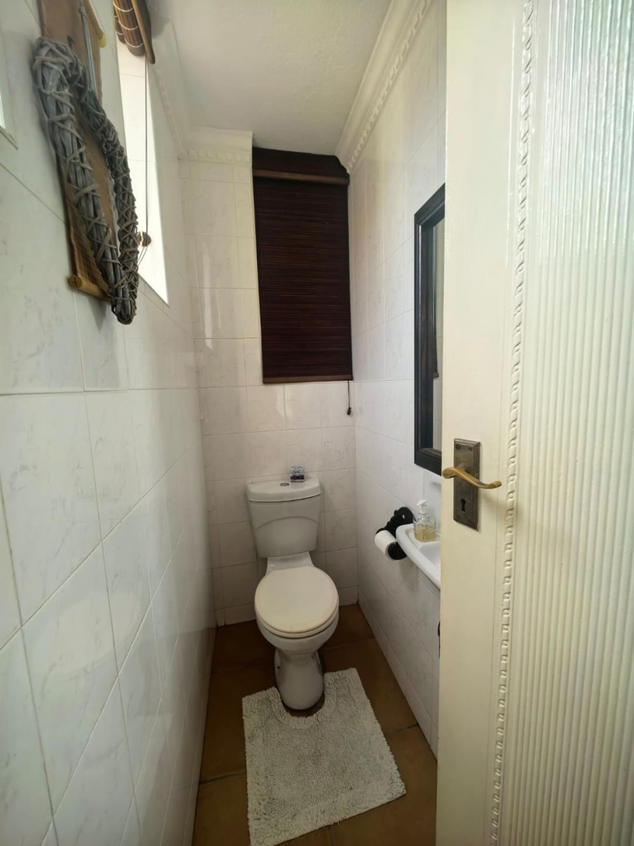 2 Bedroom Property for Sale in Windermere KwaZulu-Natal