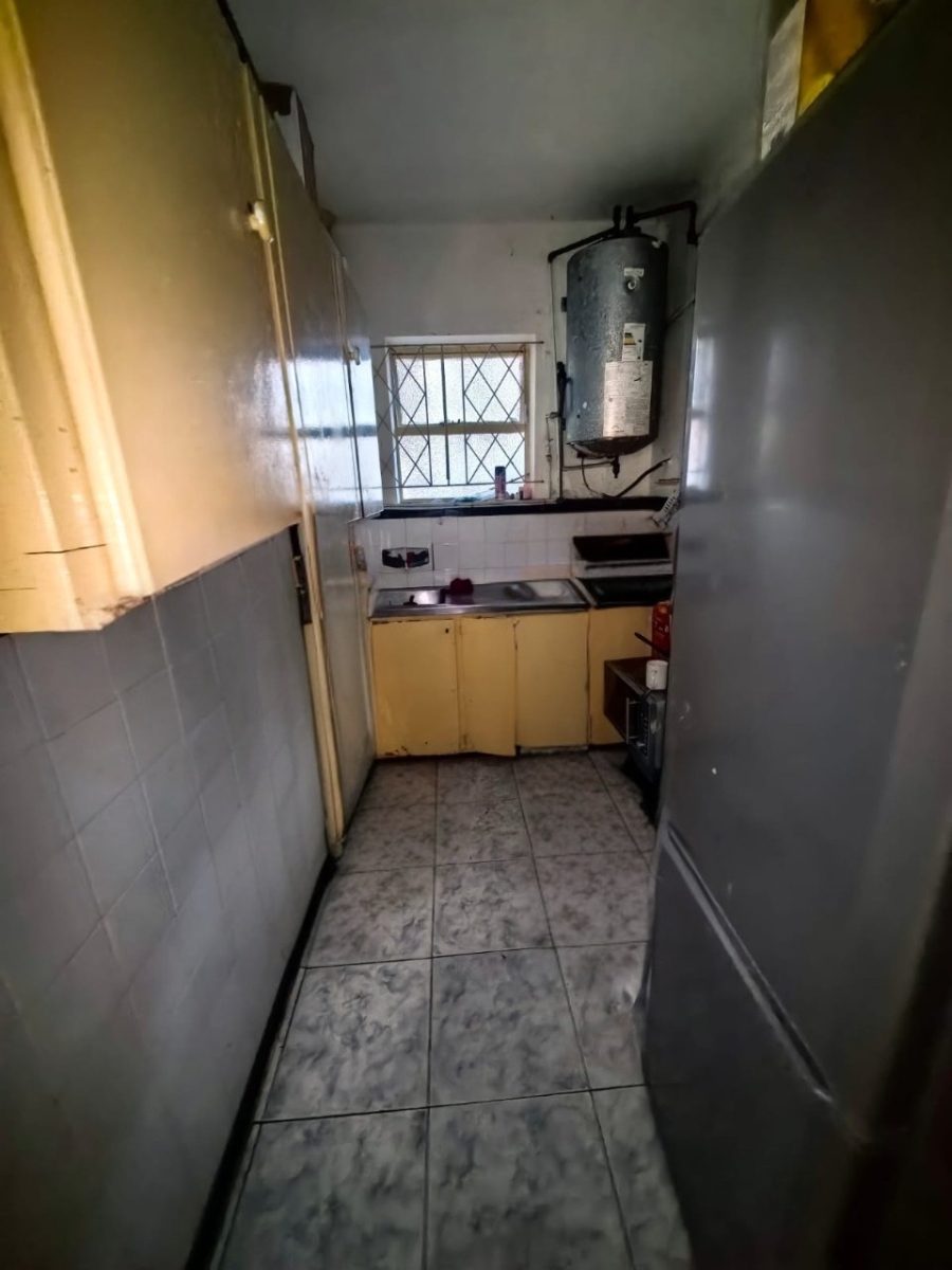 1 Bedroom Property for Sale in Point KwaZulu-Natal