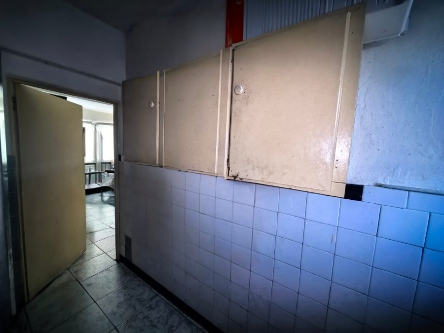 1 Bedroom Property for Sale in Point KwaZulu-Natal