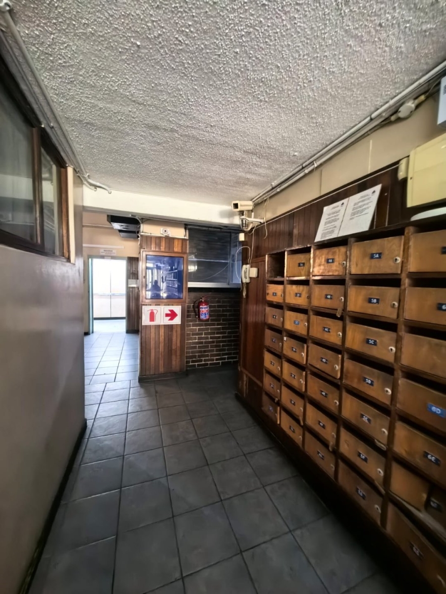 1 Bedroom Property for Sale in Point KwaZulu-Natal