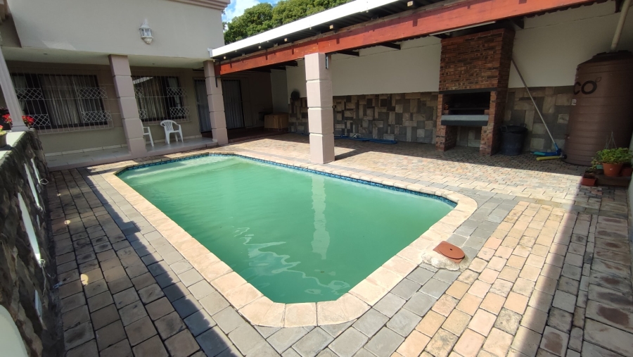 3 Bedroom Property for Sale in Oslo Beach KwaZulu-Natal