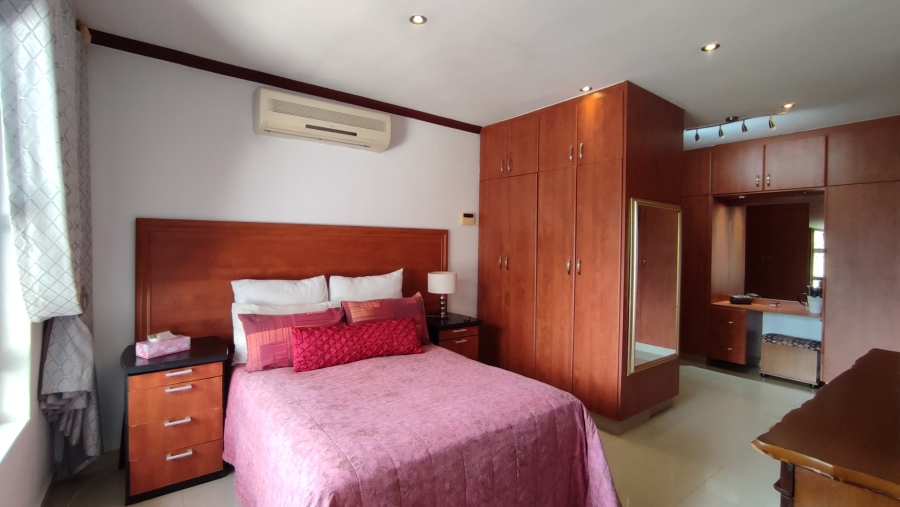 3 Bedroom Property for Sale in Oslo Beach KwaZulu-Natal