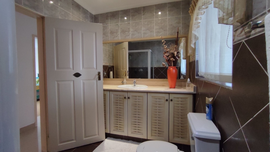 3 Bedroom Property for Sale in Oslo Beach KwaZulu-Natal