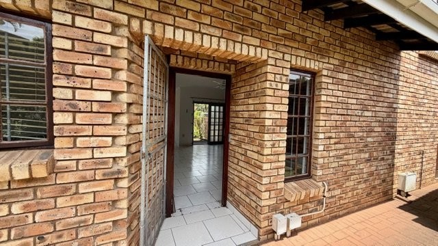 3 Bedroom Property for Sale in Uvongo KwaZulu-Natal
