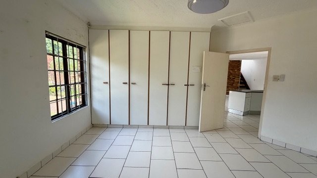 3 Bedroom Property for Sale in Uvongo KwaZulu-Natal