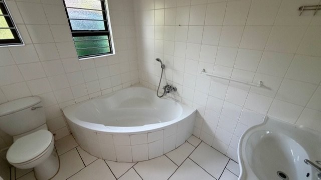 3 Bedroom Property for Sale in Uvongo KwaZulu-Natal