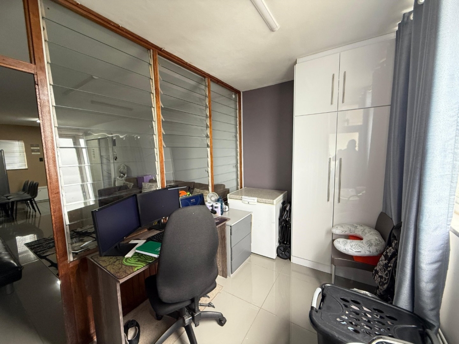 To Let 1 Bedroom Property for Rent in Morningside KwaZulu-Natal