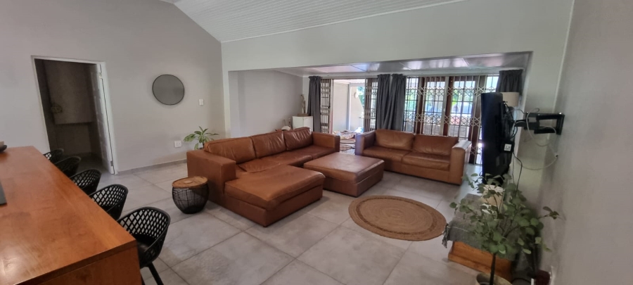 3 Bedroom Property for Sale in Umtentweni KwaZulu-Natal