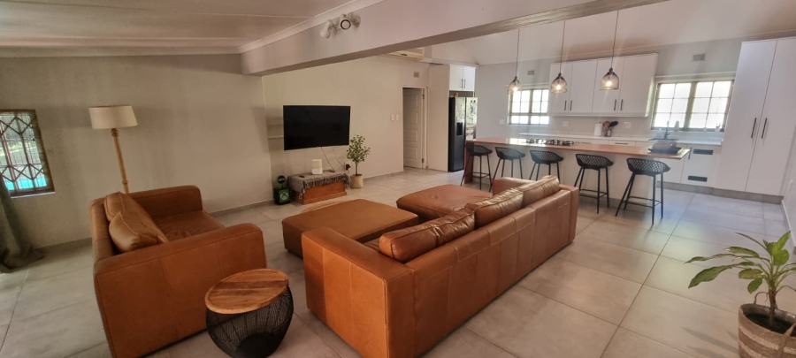 3 Bedroom Property for Sale in Umtentweni KwaZulu-Natal