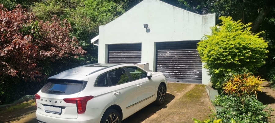 3 Bedroom Property for Sale in Umtentweni KwaZulu-Natal