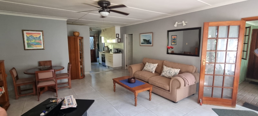 3 Bedroom Property for Sale in Umtentweni KwaZulu-Natal