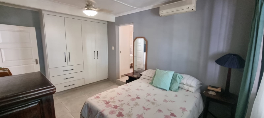 3 Bedroom Property for Sale in Umtentweni KwaZulu-Natal