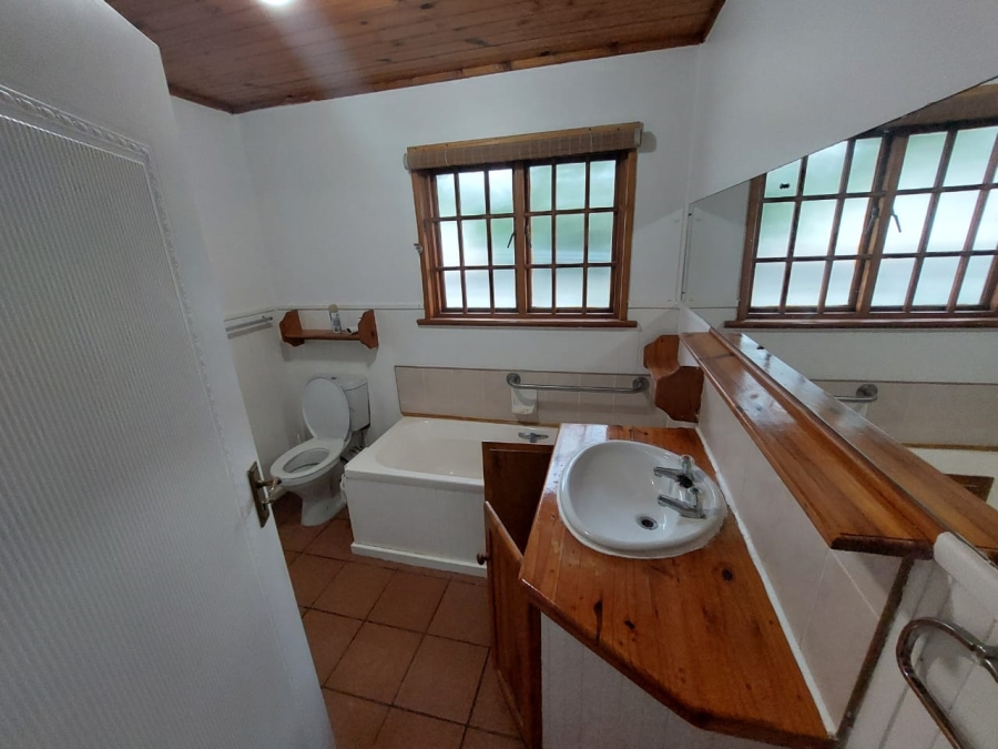 3 Bedroom Property for Sale in Umtentweni KwaZulu-Natal