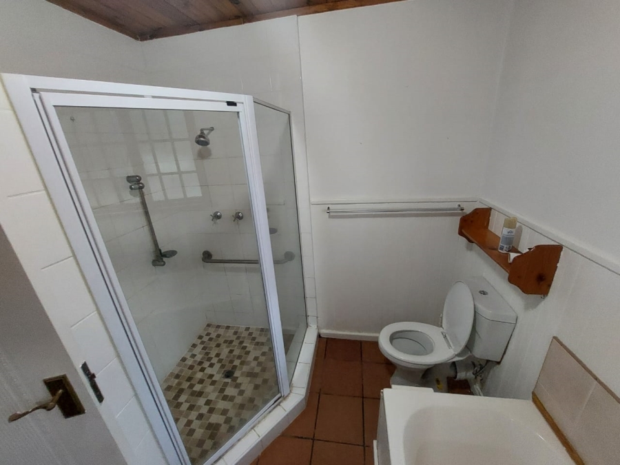 3 Bedroom Property for Sale in Umtentweni KwaZulu-Natal