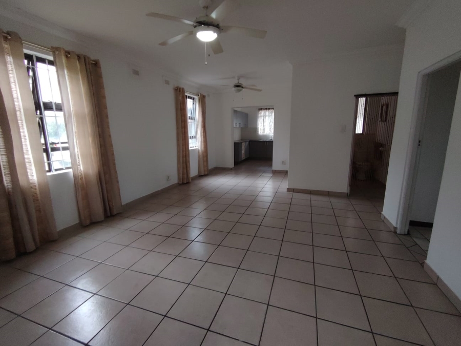 6 Bedroom Property for Sale in Margate KwaZulu-Natal