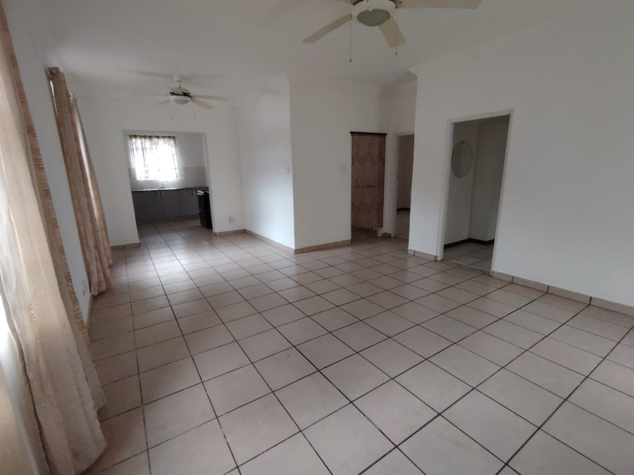 6 Bedroom Property for Sale in Margate KwaZulu-Natal